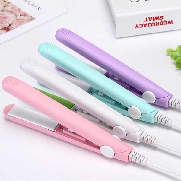 607730134_122112104895107836_3819417259599730852_n Straight & Curling MINI hair straightener - Image 1